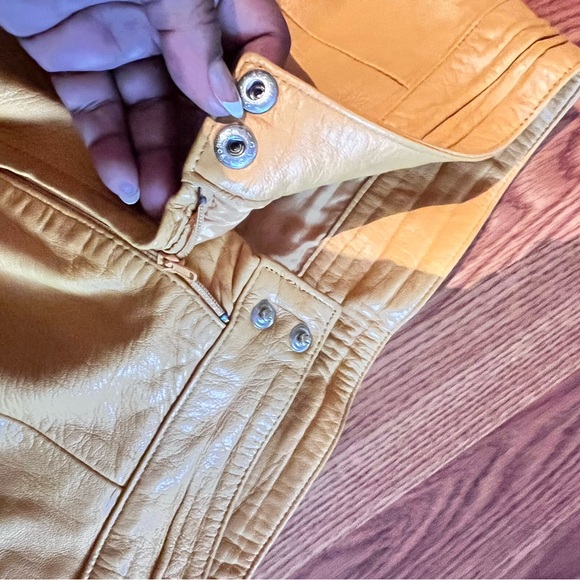 Vintage Leather skirt/jacket set - Picture 6 of 10